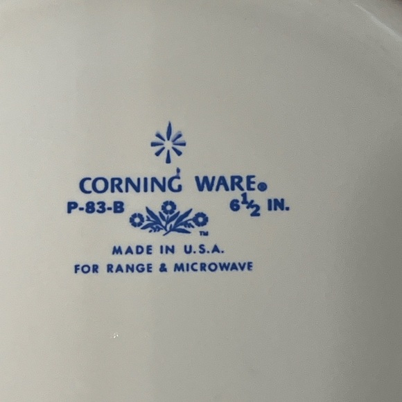 3 Corning Ware Pans / Pots With 2 Lids. - Picture 4 of 5